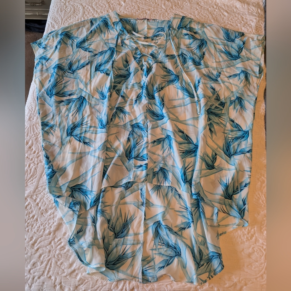 Buddy Love high- lo tunic